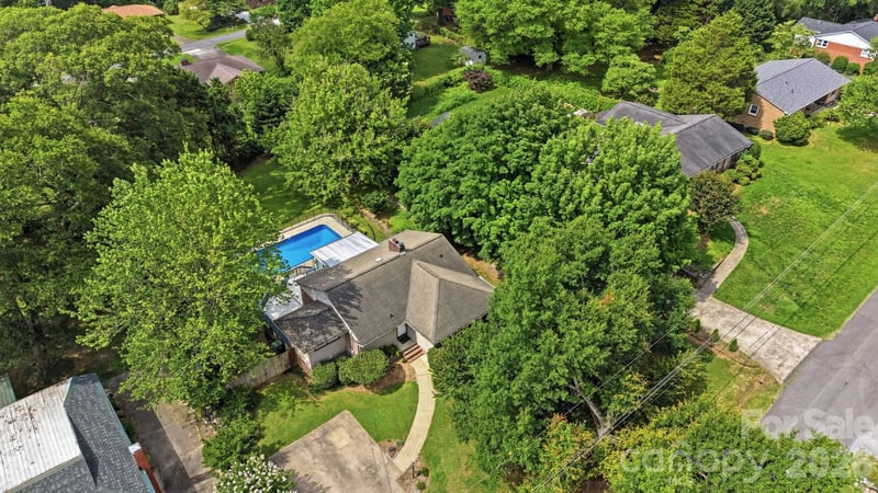 214 Walnut Ave, Mount Holly, NC 28120