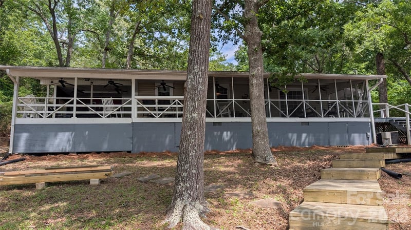 300 Valley 1 Dr, Winnsboro, SC 29180