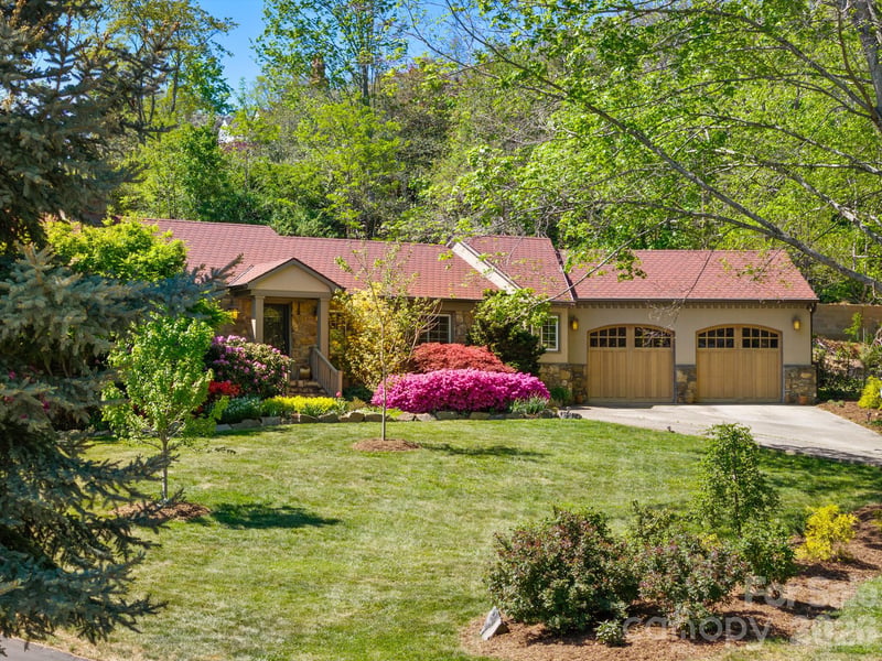 43 Martindale Rd, Asheville, NC 28804