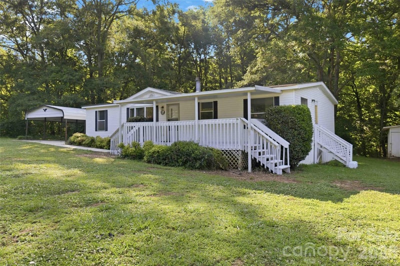 305 Southfork Meadows Rd, Gastonia, NC 28052