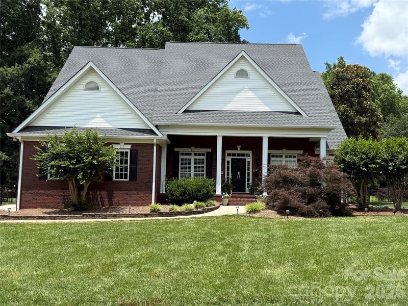 932 Gristmill Dr, Rock Hill, SC 29732