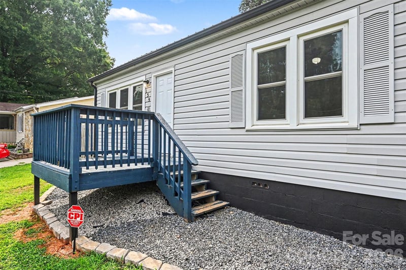 139 Kay Ln, Statesville, NC 28625