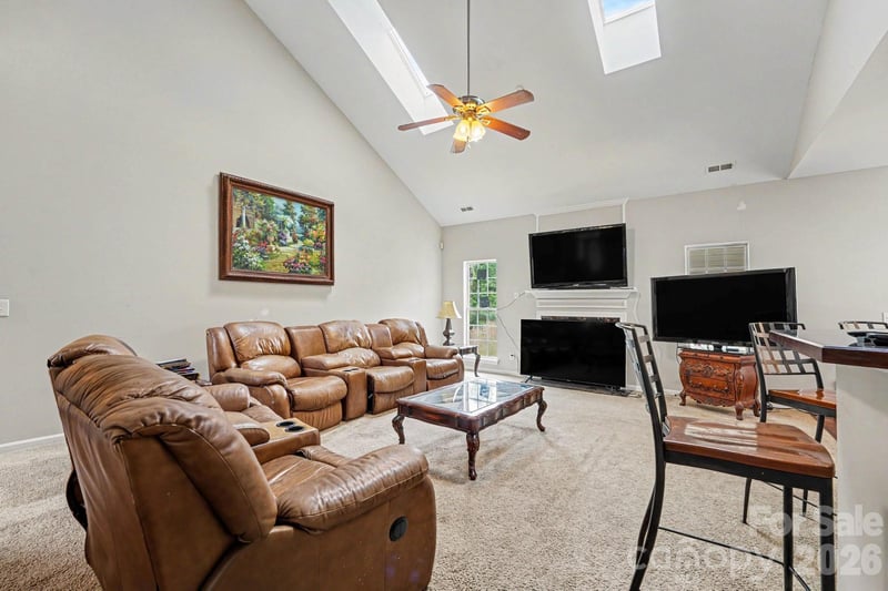 110 Sandreed Dr, Mooresville, NC 28117
