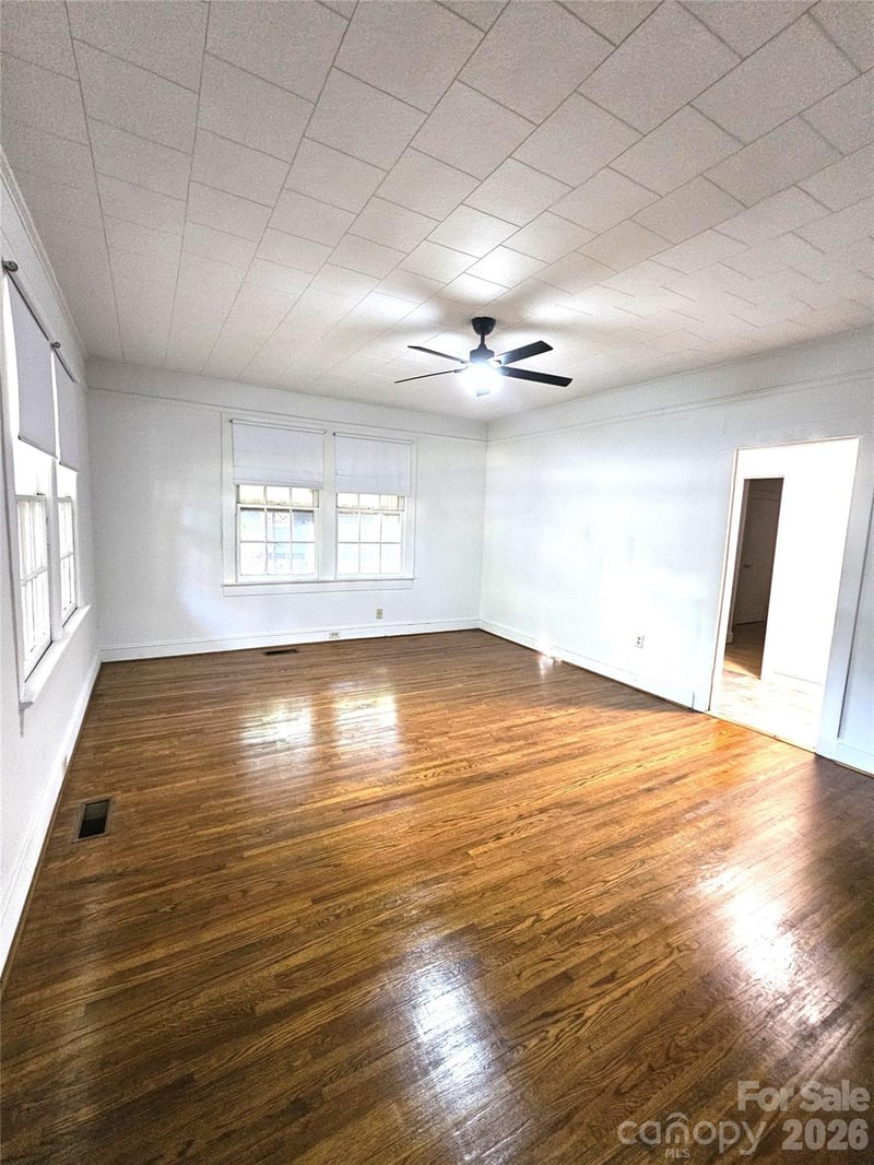 1129 5th Ave, Gastonia, NC 28052