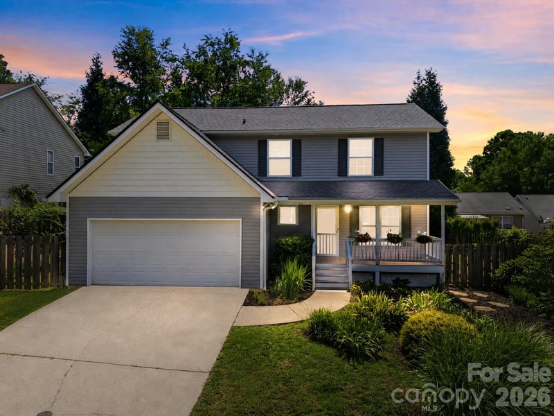 14 Grove Garden Ave, Candler, NC 28715