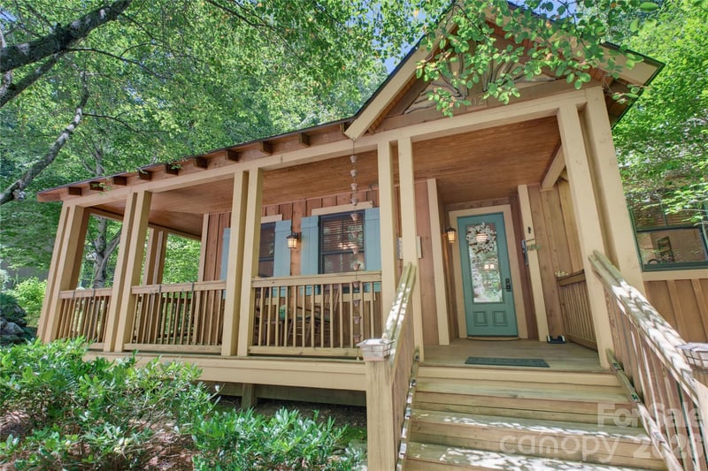 112 Boulder Creek Ln, Tuckasegee, NC 28783