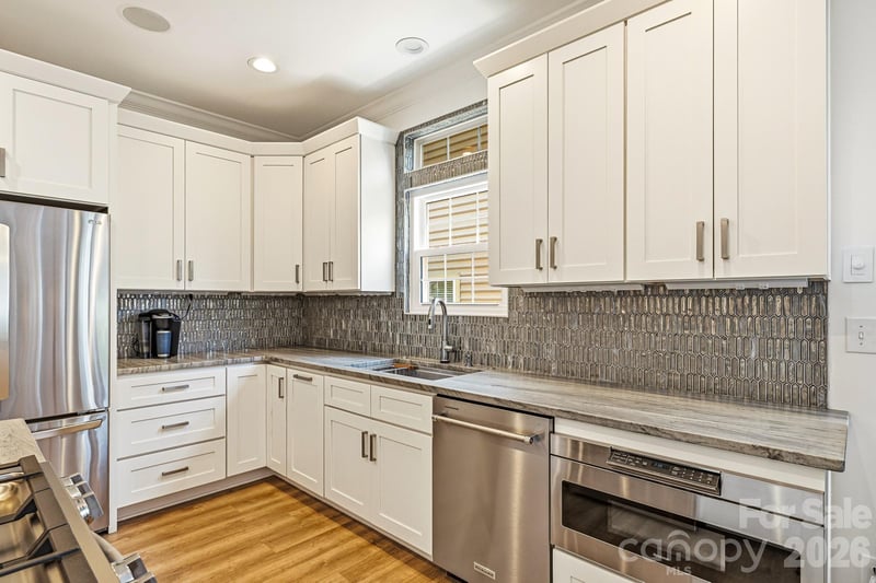 8335 Viewpoint Ln, Cornelius, NC 28031