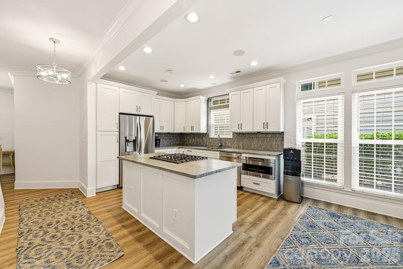 8335 Viewpoint Ln, Cornelius, NC 28031