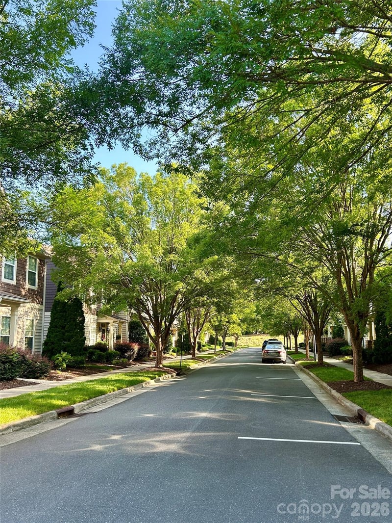8335 Viewpoint Ln, Cornelius, NC 28031