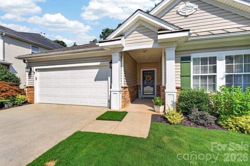 136 Rose Tree Ln, Fort Mill, SC 29715