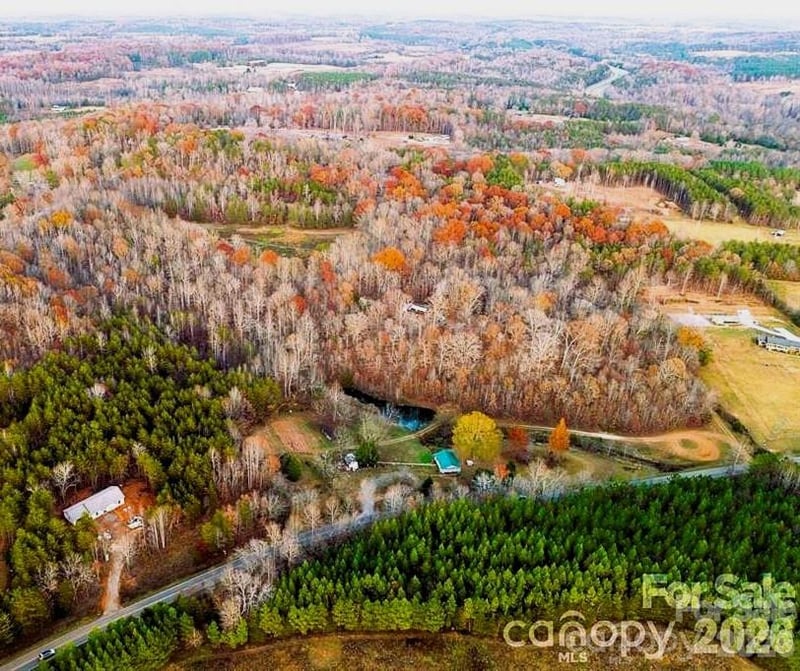 Bill Collins Rd, Columbus, NC 28722