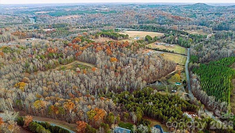 Bill Collins Rd, Columbus, NC 28722