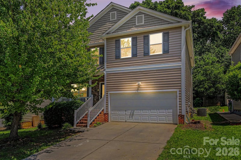 6908 Centerline Dr, Charlotte, NC 28278
