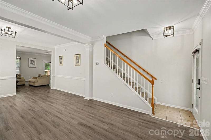 6908 Centerline Dr, Charlotte, NC 28278