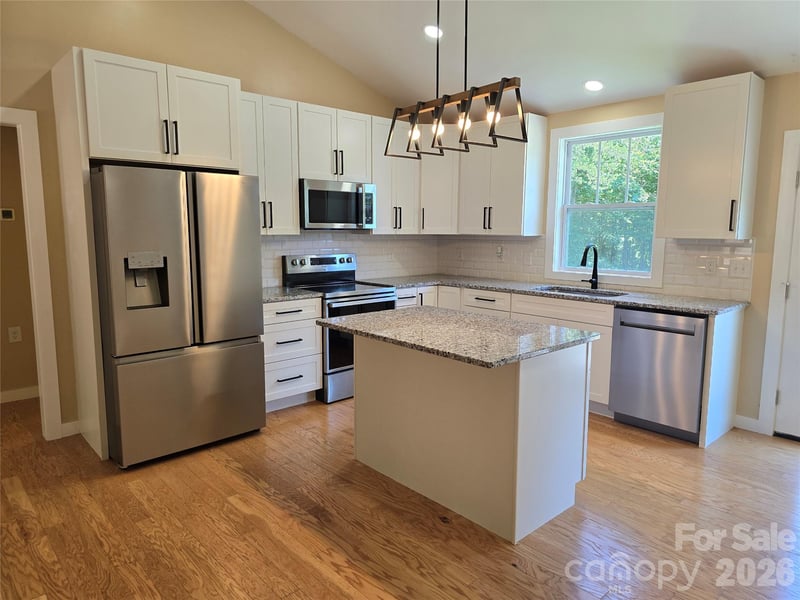 980 Smith Waldrop Rd, Mill Spring, NC 28756