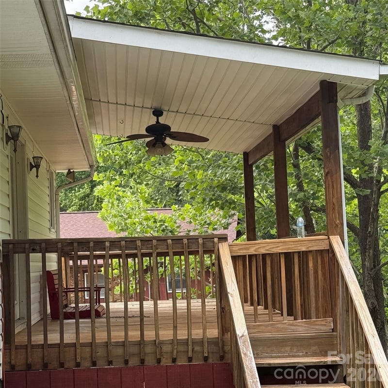 210 Bleynat St, Valdese, NC 28690