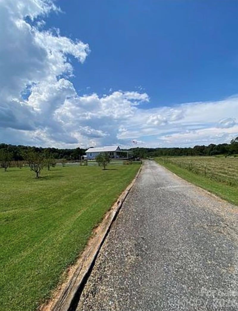 6042 Heavner Rd, Vale, NC 28168