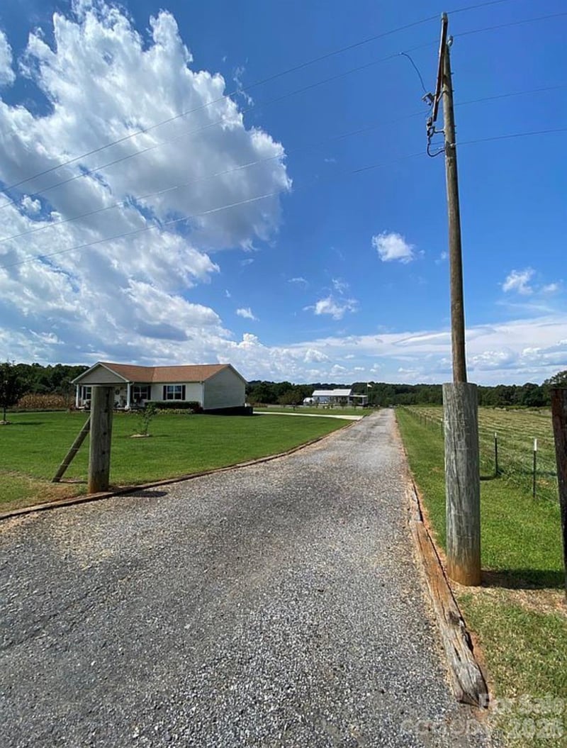 6042 Heavner Rd, Vale, NC 28168