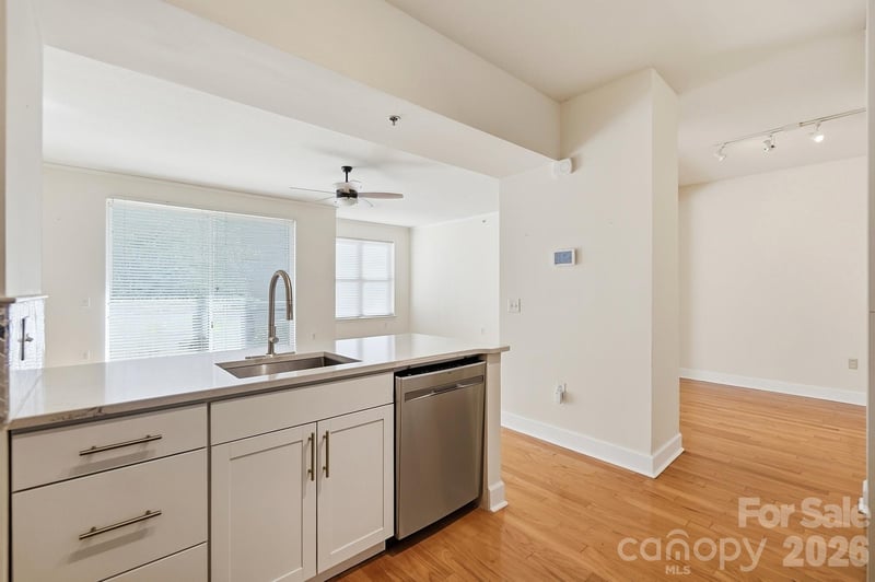 1315 East Blvd #411, Charlotte, NC 28203