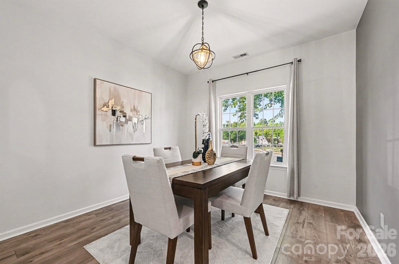 9902 Highlands Crossing Dr, Charlotte, NC 28277