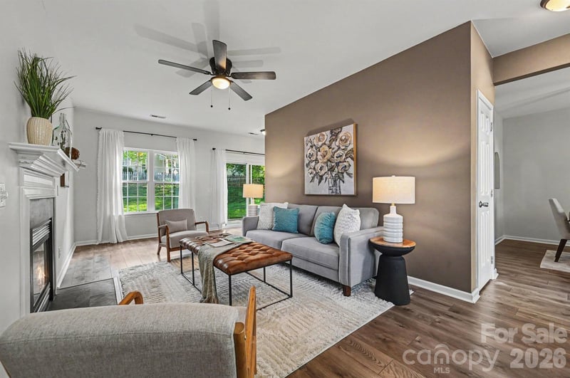 9902 Highlands Crossing Dr, Charlotte, NC 28277