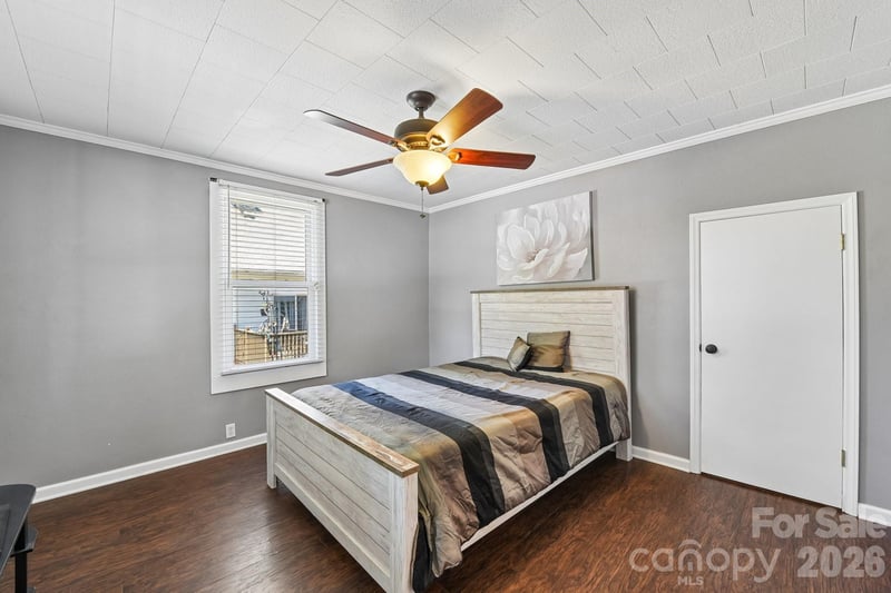 315 Caldwell Ave, Mooresville, NC 28115