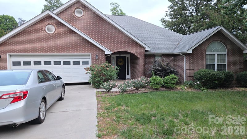 1318 Crown Ridge Dr, Fort Mill, SC 29708