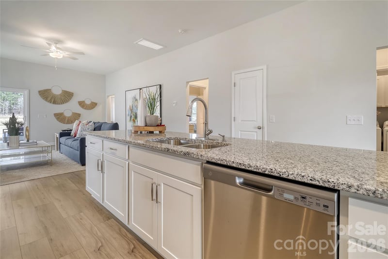 1016 Forest Walk St, Newton, NC 28658