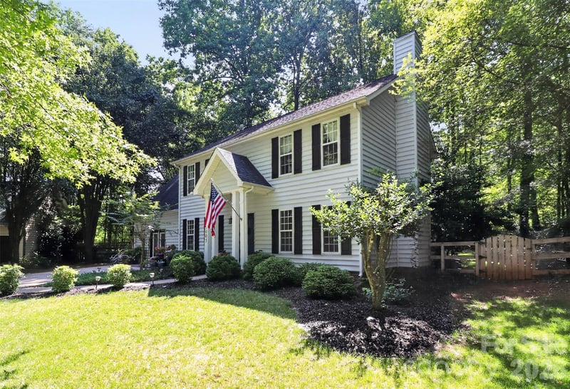 11007 Secotan Ln, Matthews, NC 28105