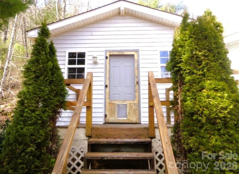 47 Integrity Mountain Rd, Otto, NC 28763