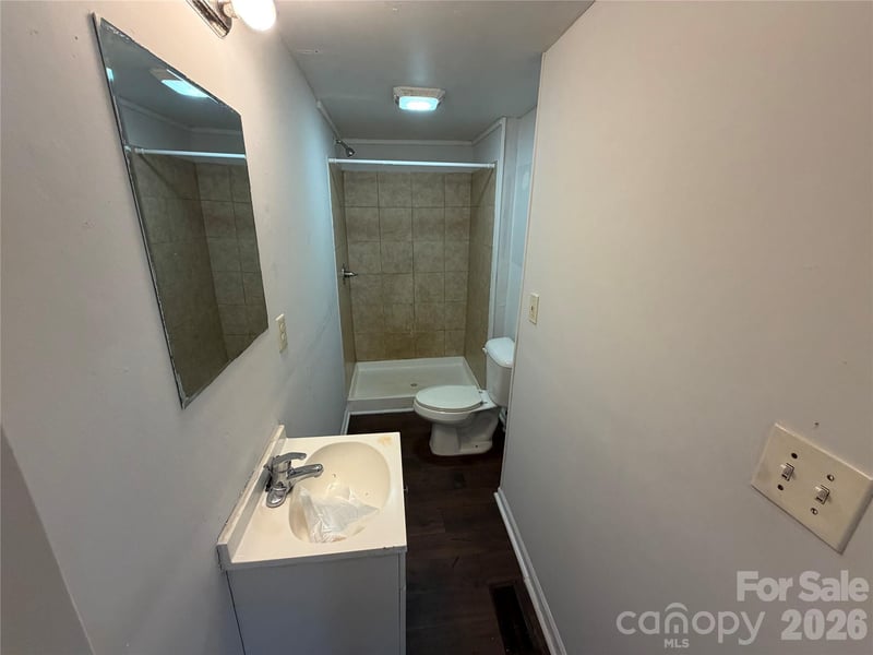 9235 Kendall Dr, Charlotte, NC 28214