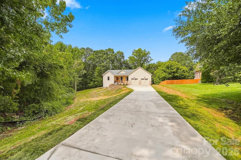 2578 Polo Ln, Maiden, NC 28650
