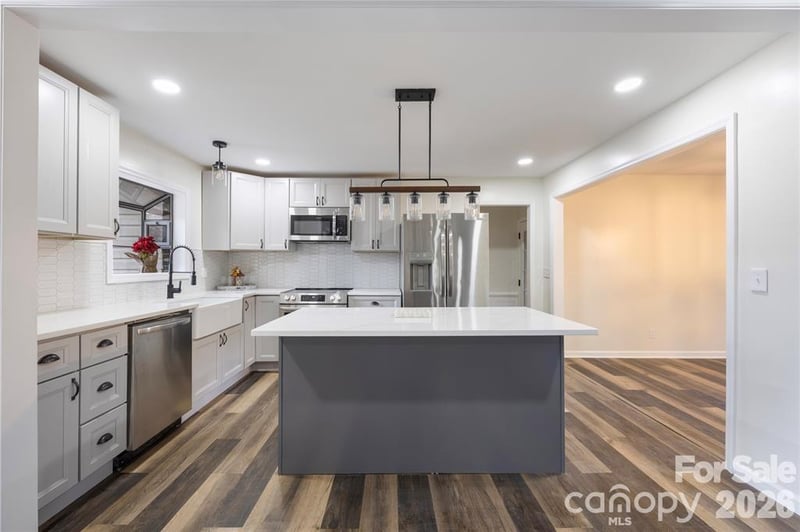 203 Ewing Dr, Belmont, NC 28012