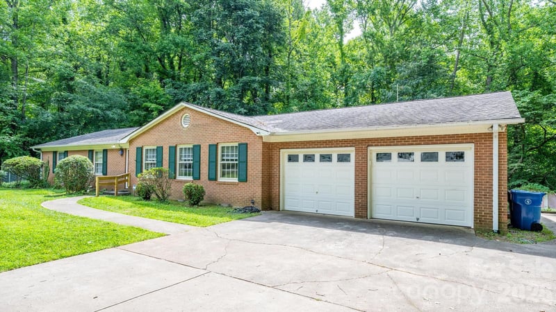 236 Heritage Pl, Mooresville, NC 28115