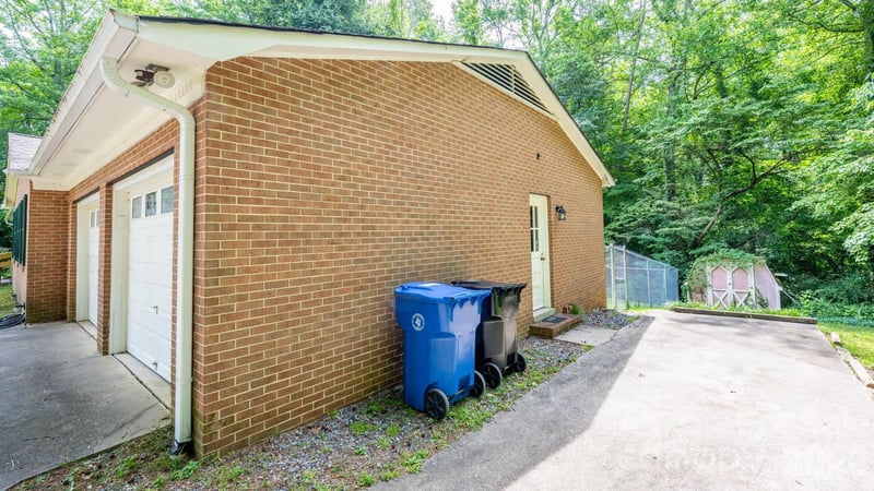236 Heritage Pl, Mooresville, NC 28115