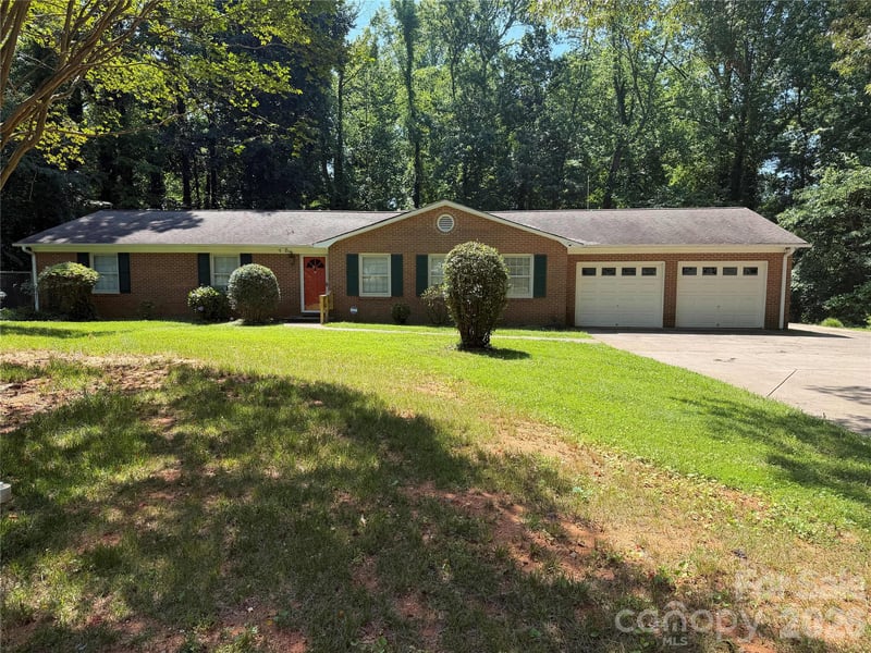 236 Heritage Pl, Mooresville, NC 28115