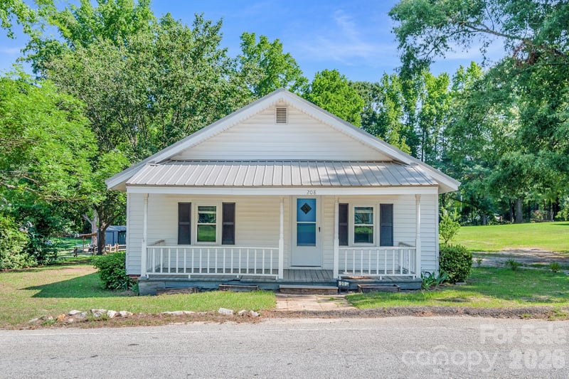 208 Church St, Jefferson, SC 29718