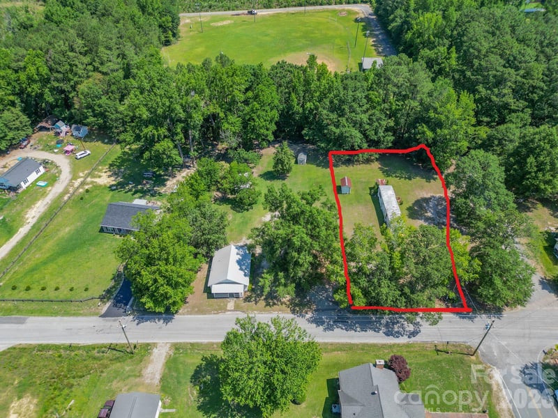 305 Hartman Cir, Jefferson, SC 29718