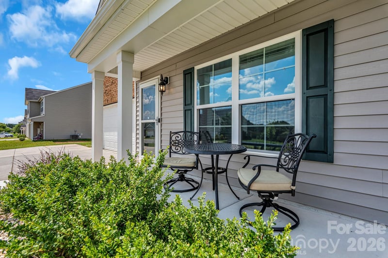 272 Daniel Dr, Lexington, NC 27295