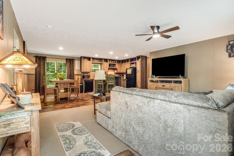 77 Star Flower Rd, Alexander, NC 28701