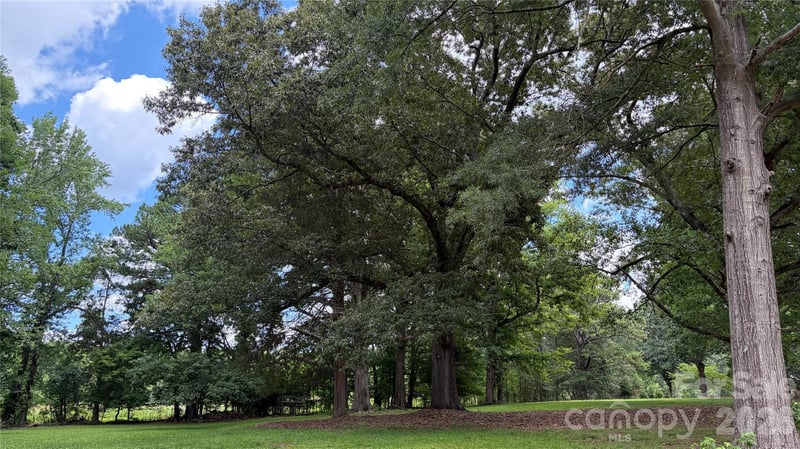 2482 Waxhaw Indian Trail Rd, Waxhaw, NC 28173
