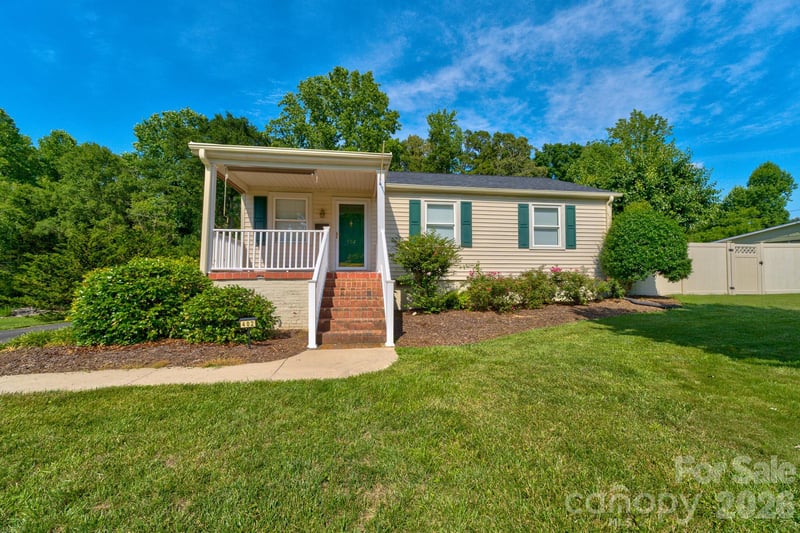 402 Houser St, Cherryville, NC 28021