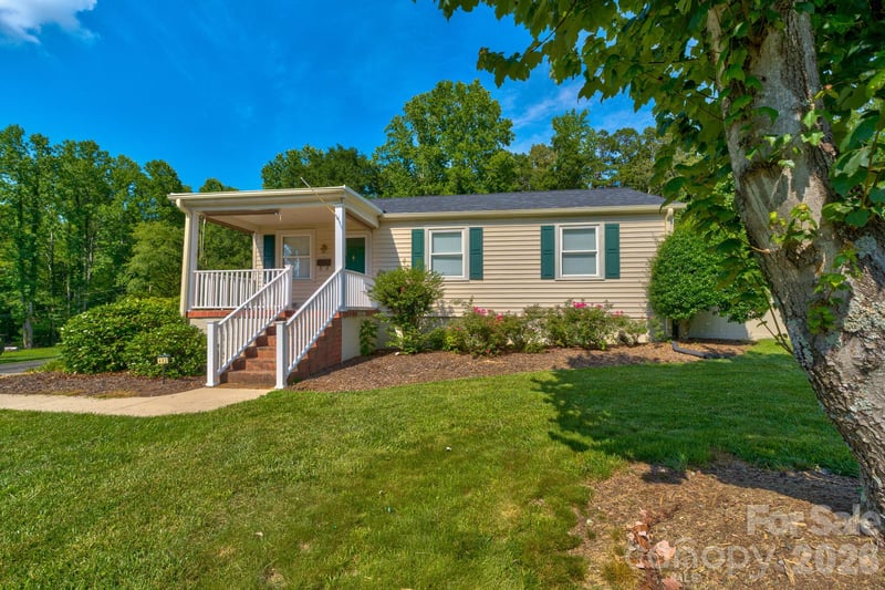 402 Houser St, Cherryville, NC 28021