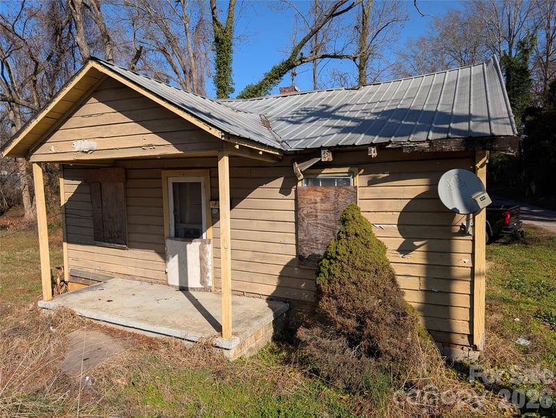 310 Floyd Baker Blvd, Gaffney, SC 29341