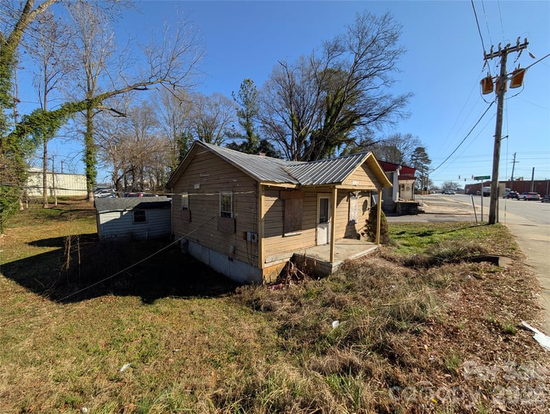 310 Floyd Baker Blvd, Gaffney, SC 29341