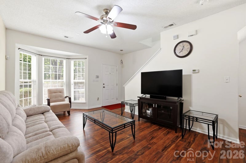8842 Gerren Ct, Charlotte, NC 28217