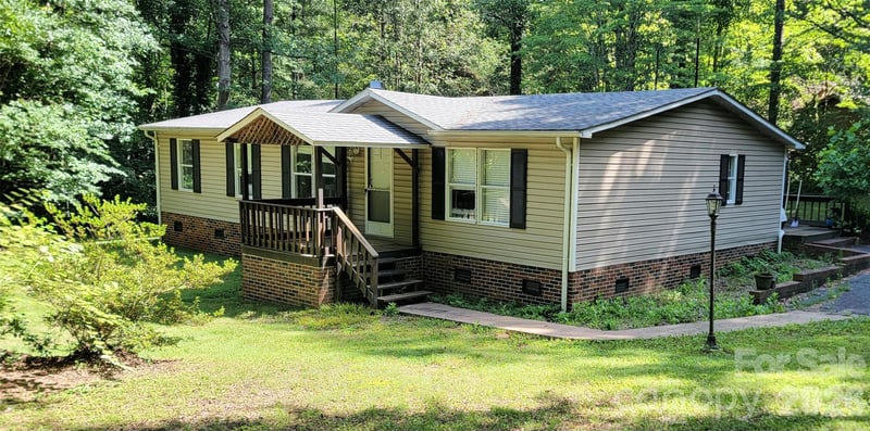 5992 Rest Home Rd, Claremont, NC 28610