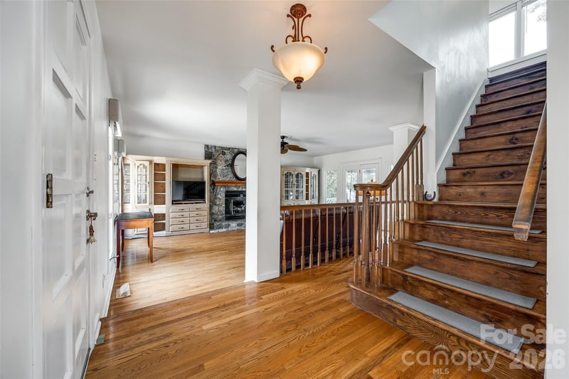 1088 Palmyra Dr, Tega Cay, SC 29708