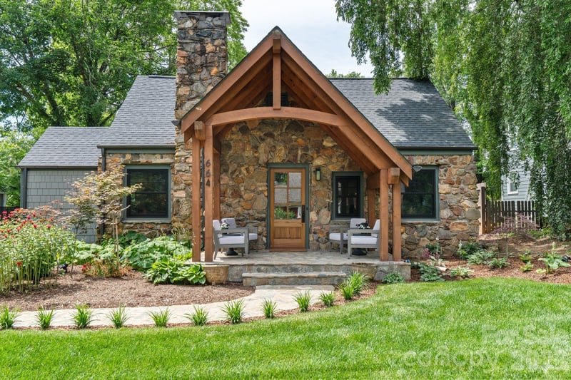 664 Lakeshore Dr, Asheville, NC 28804