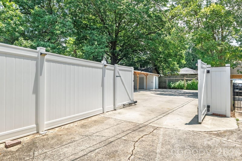 2113 Scott Ave, Charlotte, NC 28203